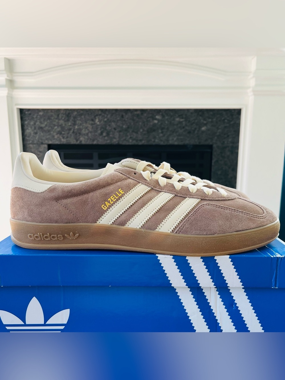 Sz 13 adidas Gazelle Indoor Sneakers Trace Brown/Warm Vanilla/Gum KI2252 Men's